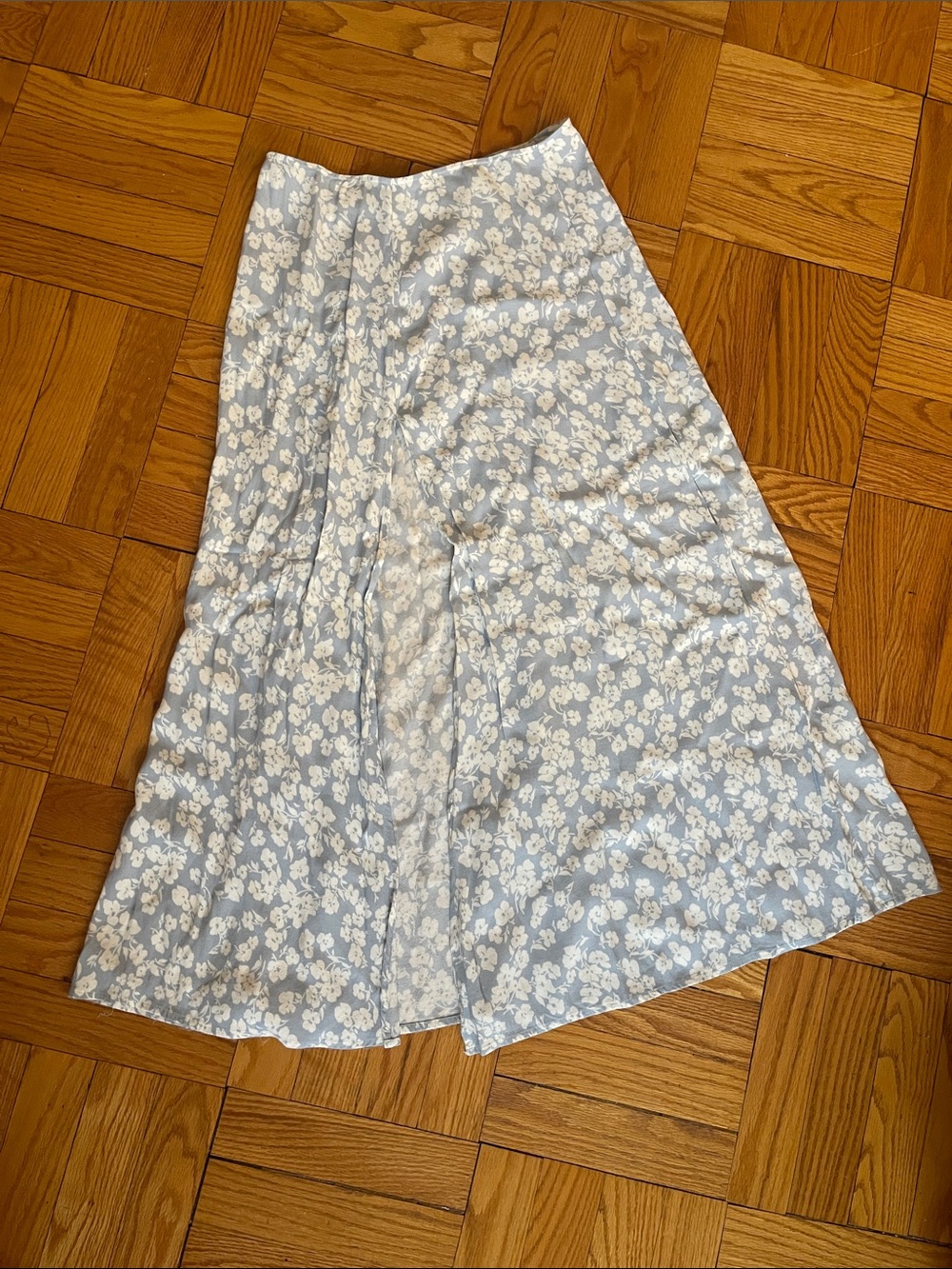 Reformation Zoe Light Blue Floral Midi Skirt with High Side Slit - Picture 2 of 7